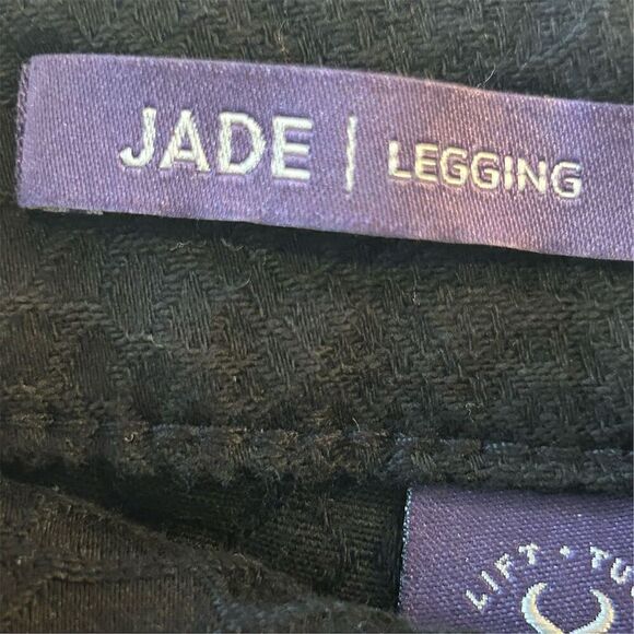 NYDJ Women's Size 8 Black Textured Jegging Pants with Lift Tuck Technology - Picture 4 of 16